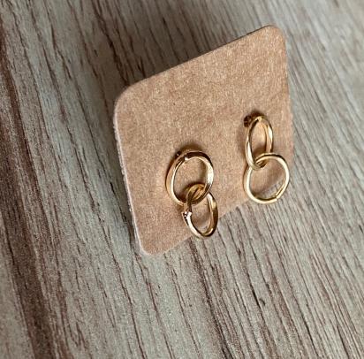 Dainty Golden Interlocking Links Earrings
